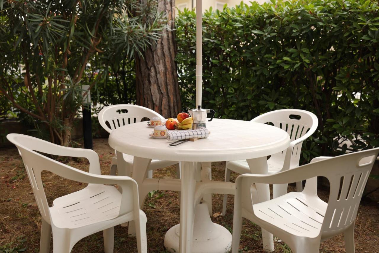 We Home - Palestrina17 - Riccione Sul Mare Exterior photo